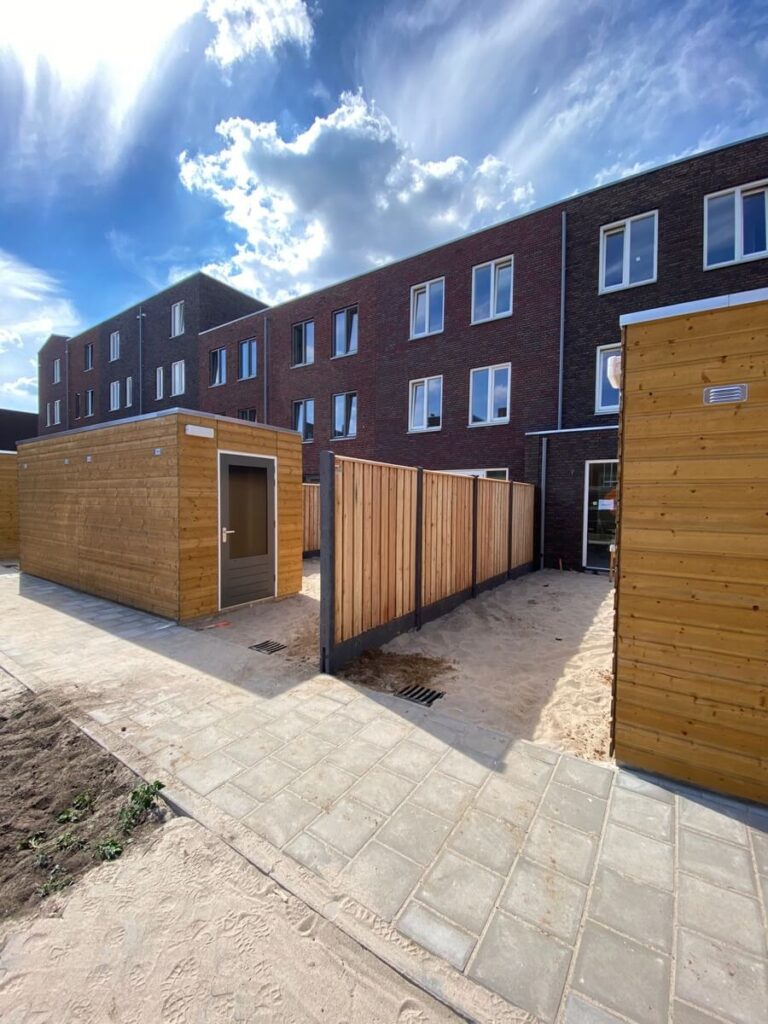 red-class-wood-schutting-hout-beton-schuttinggigant-035