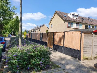 Red Class Wood hout beton schutting